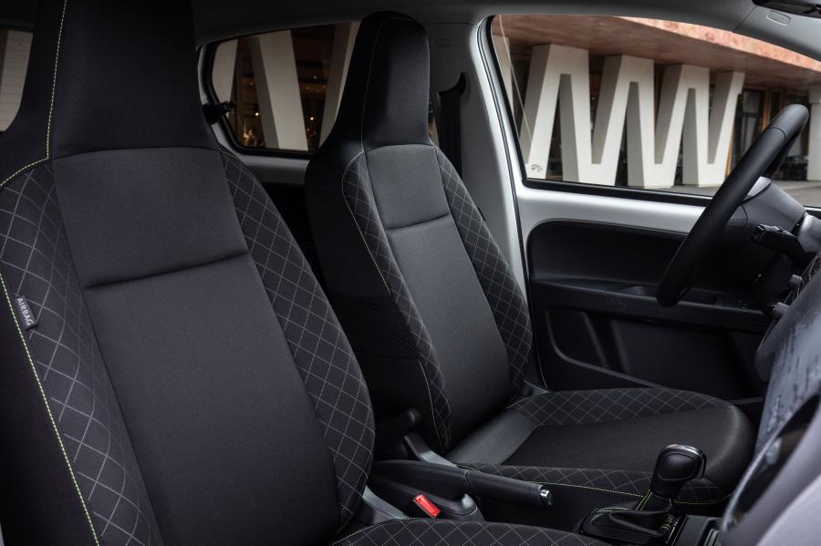 Интерьер Skoda Citigoᵉ iV 2019 года  (WW) (фото 24 из 51)